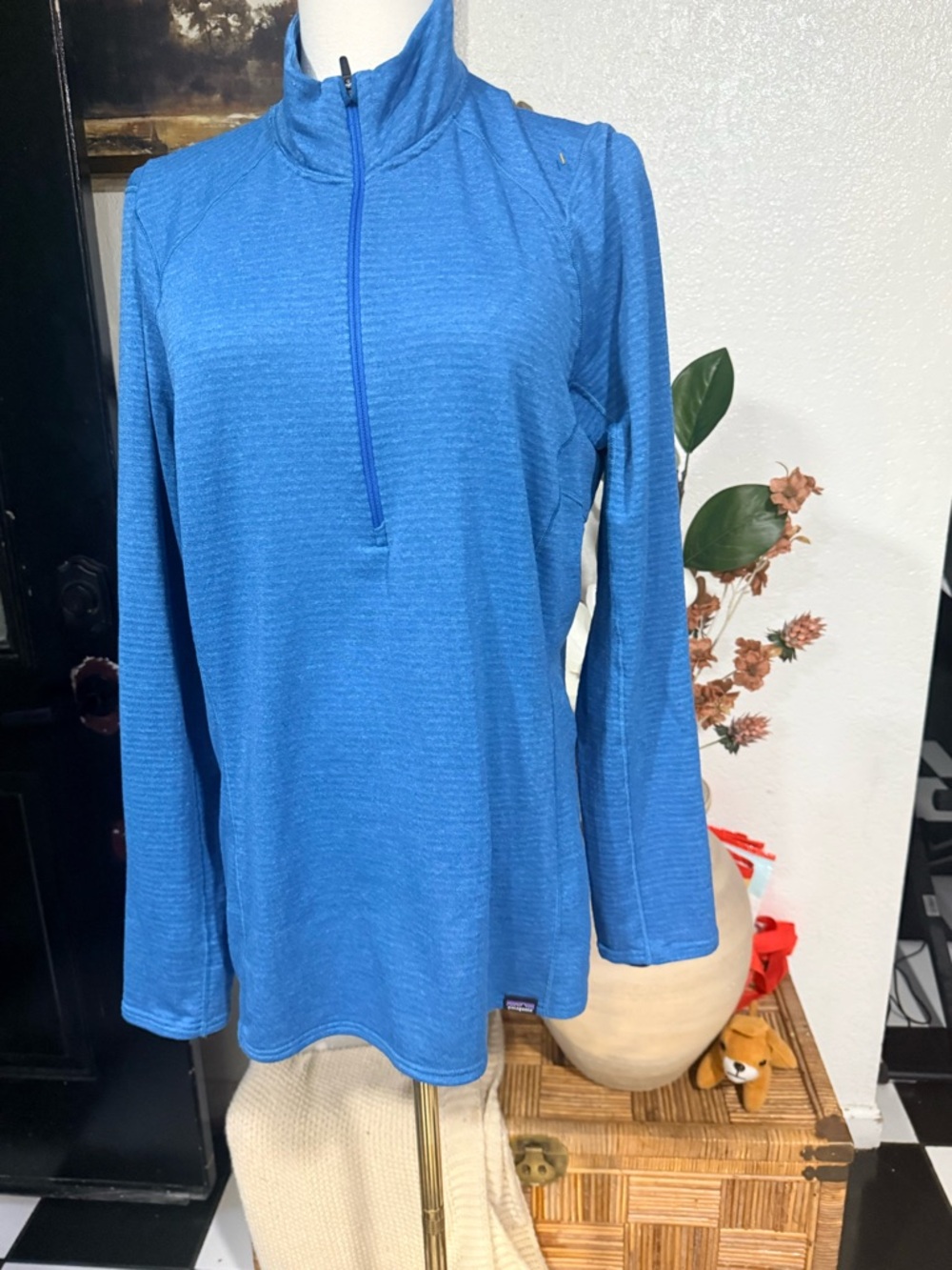 Patagonia Teal Blue Lightweight Long Sleeve Top